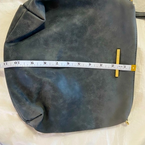 Steve Madden gray clutch purse - Picture 8 of 8